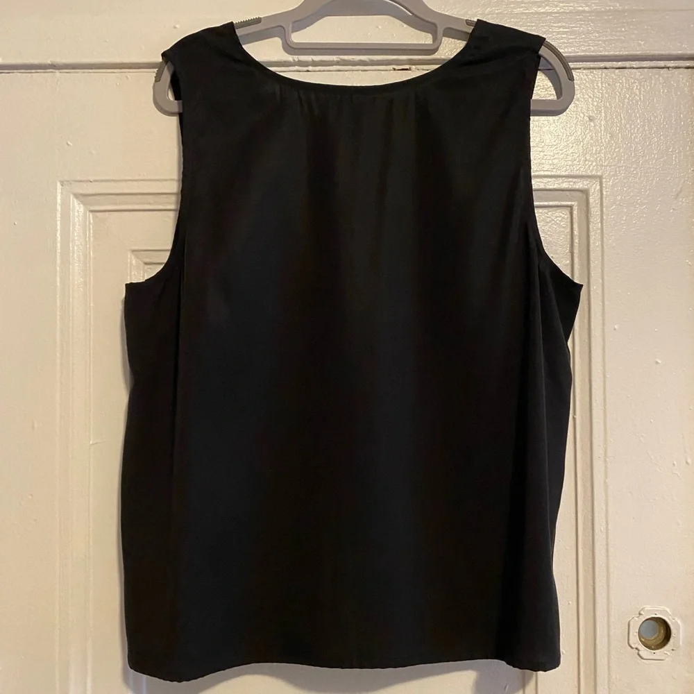 Hackwith Design House HDH Basics Swing Tank - Black Lyocell - Picture 1 of 4